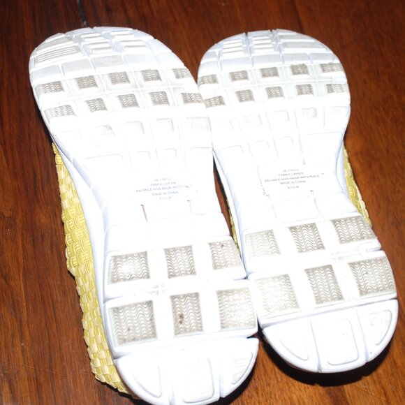 Like New Comfortview Aqua Summer Shoes - Picture 4 of 4